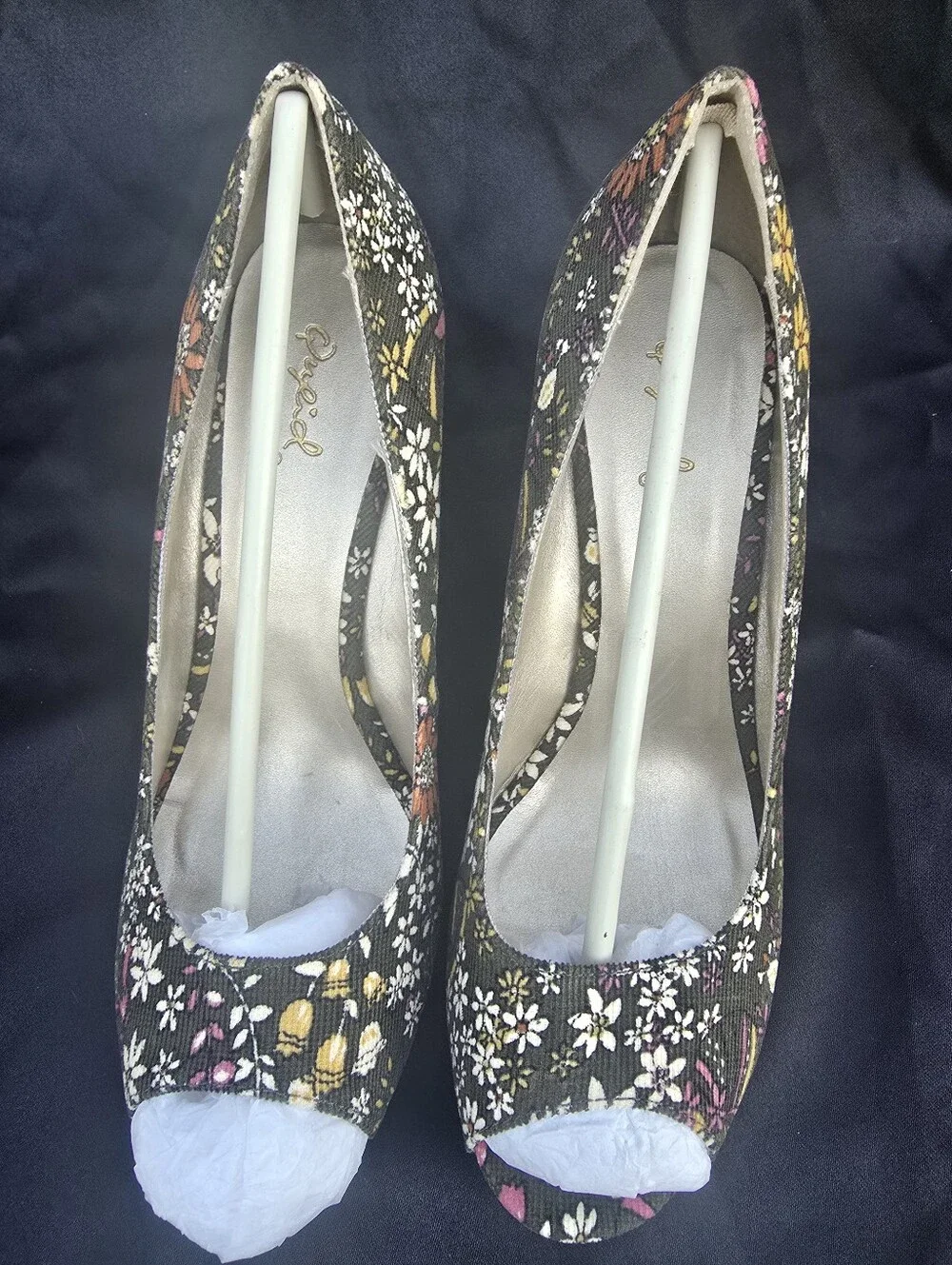 Qupid Olive Green Floral Peep-Toe Wedges